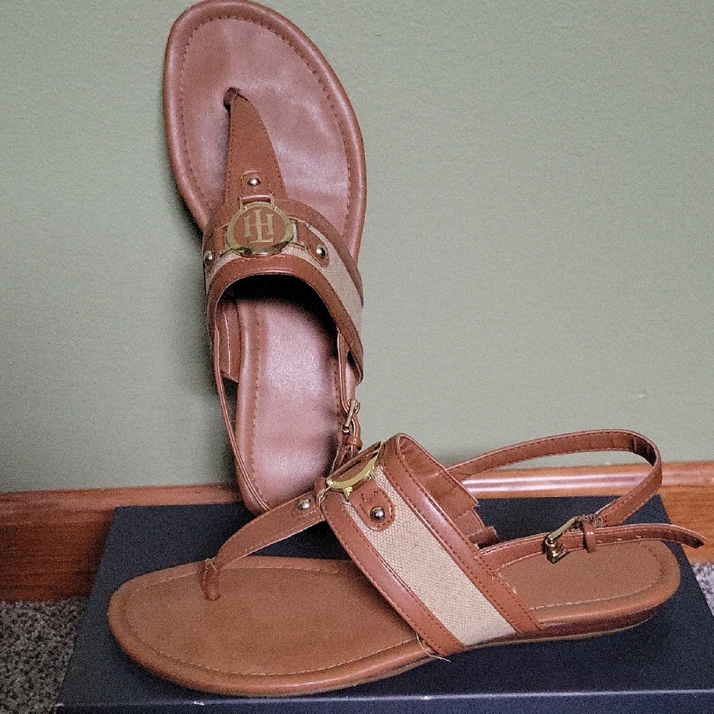 Tommy Hilfiger Suandra Women's Brown Logo Sandals 9.5M